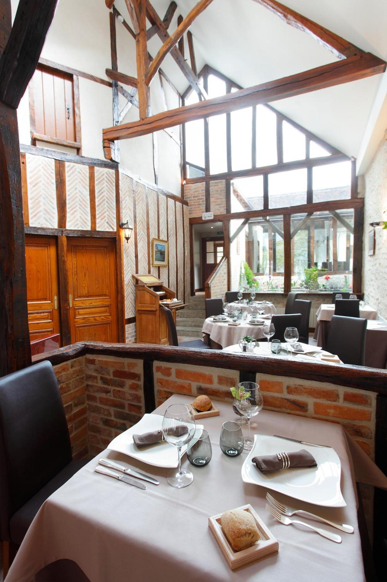 La Chaumiere Hotel Aubigny-sur-Nère Екстериор снимка