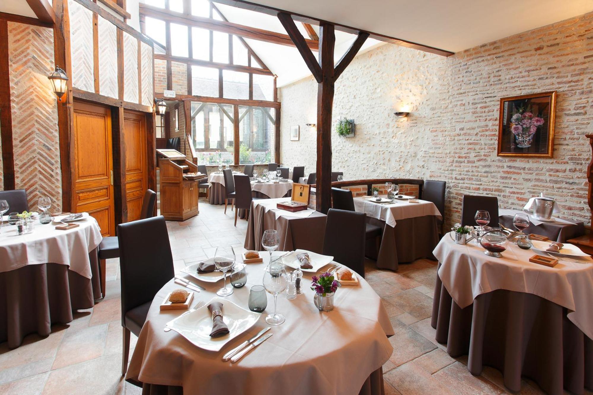 La Chaumiere Hotel Aubigny-sur-Nère Екстериор снимка